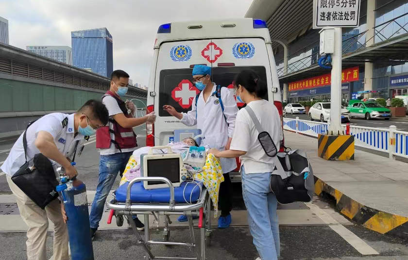 襄阳救护车出租公司